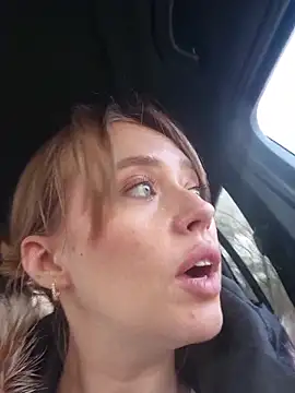 Snapshot of PrettieKate chatting on March 4, 12:33 pm PrettieKate online show from March 4, 12:33 pm