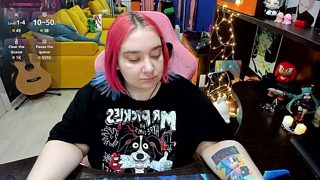 Softie Sofy online show from January 22, 2:15 am