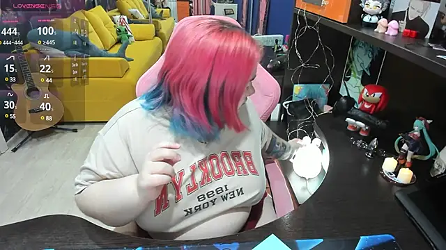 Softie Sofy online show from January 23, 1:41 am