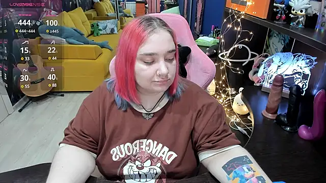 Softie Sofy online show from March 18, 11:08 am