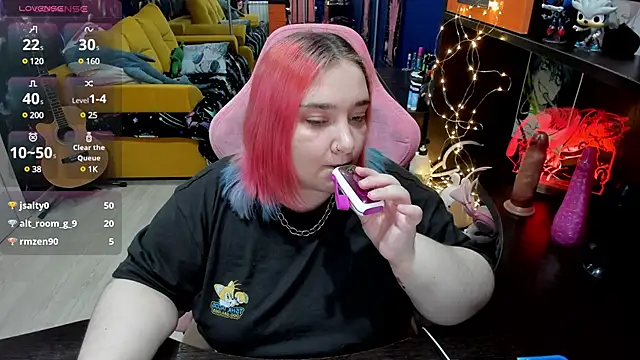 Softie Sofy online show from March 22, 10:28 am