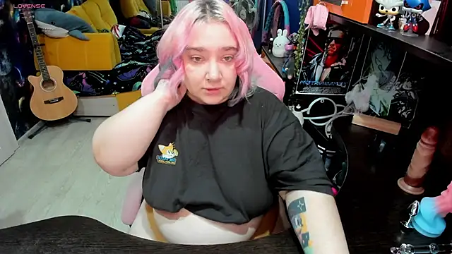 Softie Sofy online show from September 20, 2:12 am