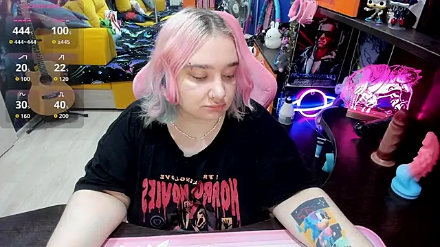 Softie Sofy online show from September 24, 3:32 am