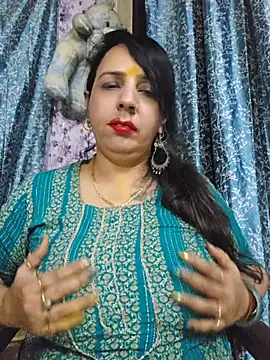 cute-tanvi online show from May 26, 1:40 pm