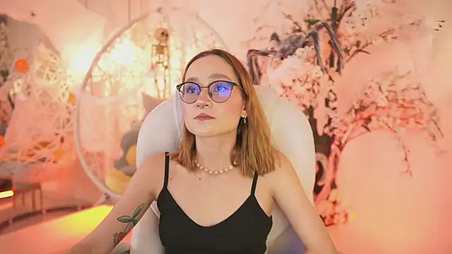 DalahiaRush online show from October 1, 6:58 pm