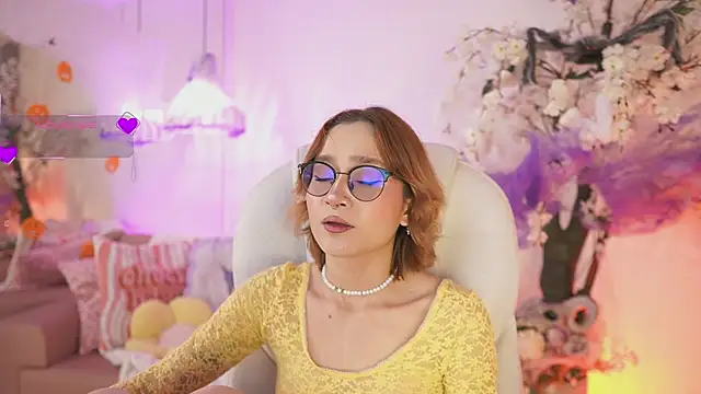 DalahiaRush online show from October 25, 6:57 pm