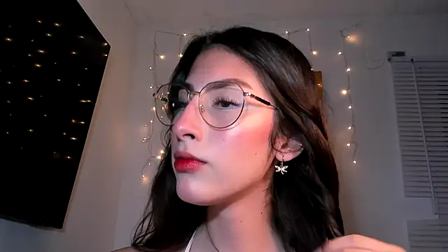 valeria gonzales  online show from January 11, 11:24 pm