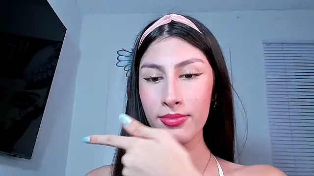 valeria gonzales  online show from March 8, 11:39 pm