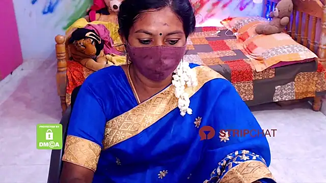 Snapshot of Novapol chatting on February 12, 12:12 pm Novapol online show from February 12, 12:12 pm