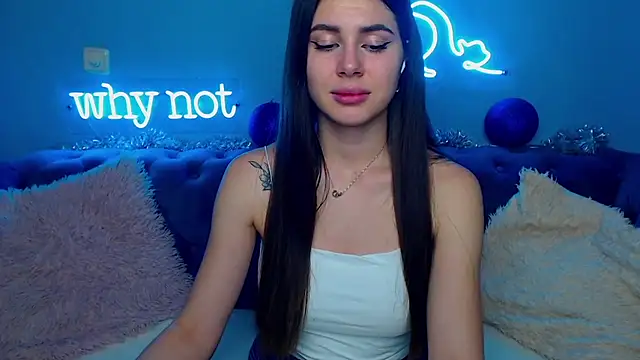 Snapshot of ViollinaLove chatting on January 11, 5:51 pm ViollinaLove online show from January 11, 5:51 pm