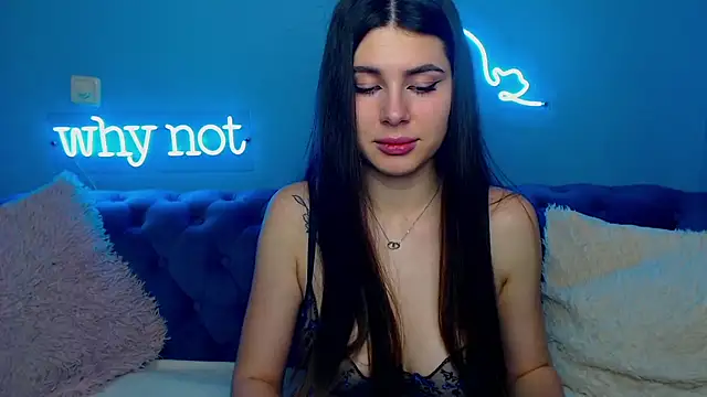 Snapshot of ViollinaLove chatting on January 13, 11:52 am ViollinaLove online show from January 13, 11:52 am
