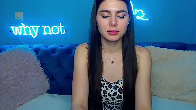 Snapshot of ViollinaLove chatting on January 18, 11:54 am ViollinaLove online show from January 18, 11:54 am