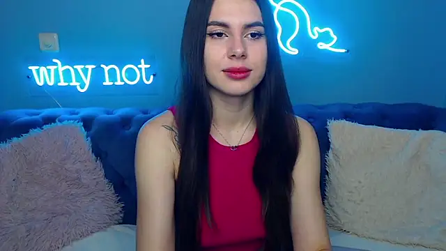 Snapshot of ViollinaLove chatting on January 19, 5:48 am ViollinaLove online show from January 19, 5:48 am