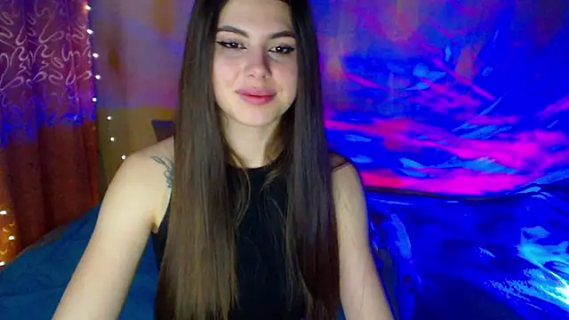 Snapshot of ViollinaLove chatting on January 21, 9:15 pm ViollinaLove online show from January 21, 9:15 pm