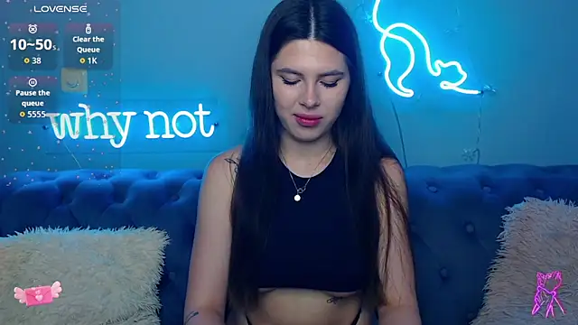 ViollinaLove online show from May 9, 4:39 am