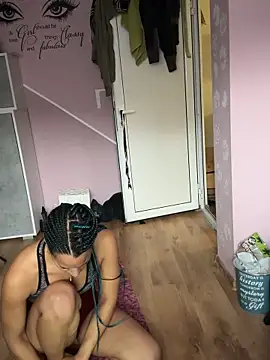 AaliyahHarris online show from December 2, 11:45 am