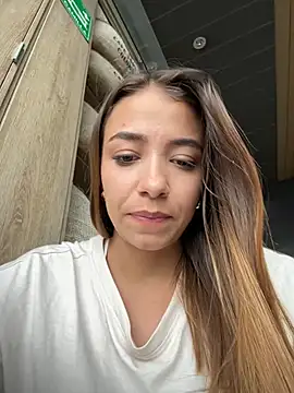 Snapshot of Hall_16 chatting on December 26, 8:11 pm Hall 16 online show from December 26, 8:11 pm