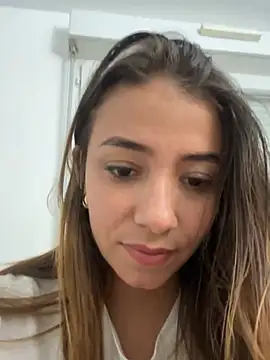 Snapshot of Hall_16 chatting on December 28, 10:34 pm Hall 16 online show from December 28, 10:34 pm