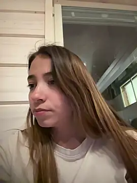 Snapshot of Hall_16 chatting on January 4, 10:45 pm Hall 16 online show from January 4, 10:45 pm