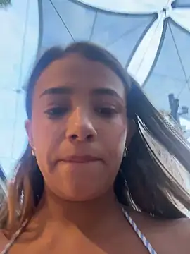 Snapshot of Hall_16 chatting on February 15, 10:52 pm Hall 16 online show from February 15, 10:52 pm