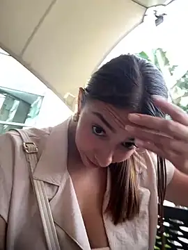 Snapshot of Hall_16 chatting on March 6, 10:04 pm Hall 16 online show from March 6, 10:04 pm