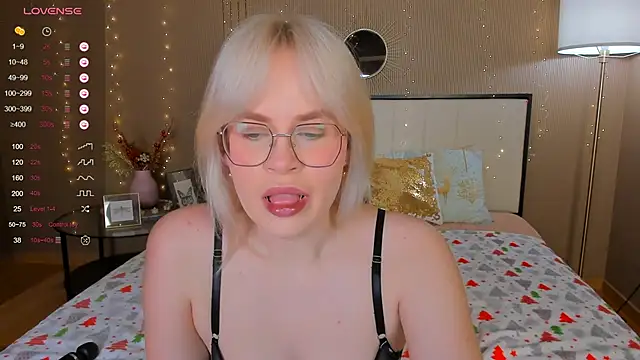 bellatip online show from December 14, 12:49 am