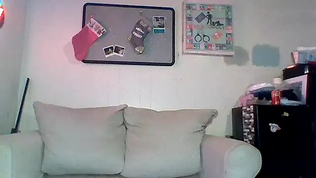 Snapshot of CLoSpunkmeyer69 chatting on December 14, 11:12 pm CLoSpunkmeyer69 online show from December 14, 11:12 pm