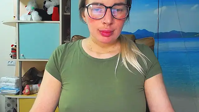 Snapshot of miaa_sunn chatting on November 17, 3:40 pm miaa sunn online show from November 17, 3:40 pm