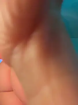 curchez  online show from December 18, 1:59 am