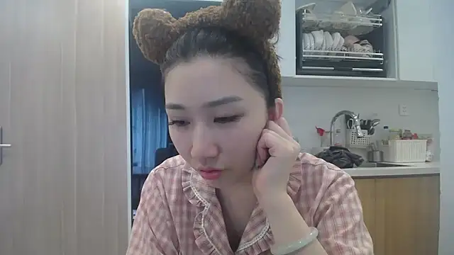 Asiagirll online show from June 22, 1:18 am