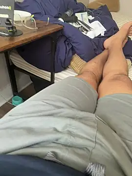 Snapshot of sexyman07 chatting on February 21, 6:53 pm sexyman07 online show from February 21, 6:53 pm