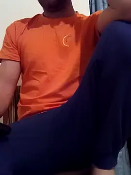 Snapshot of Rolandxxxr chatting on January 10, 10:25 pm Rolandxxxr online show from January 10, 10:25 pm