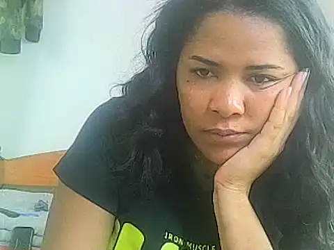 Snapshot of aleixane chatting on January 1, 7:20 am aleixane online show from January 1, 7:20 am