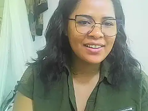 Snapshot of aleixane chatting on January 3, 6:22 am aleixane online show from January 3, 6:22 am