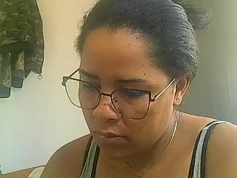 Snapshot of aleixane chatting on January 5, 6:02 am aleixane online show from January 5, 6:02 am