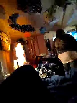 Snapshot of Billywax chatting on March 2, 12:43 pm Billywax online show from March 2, 12:43 pm