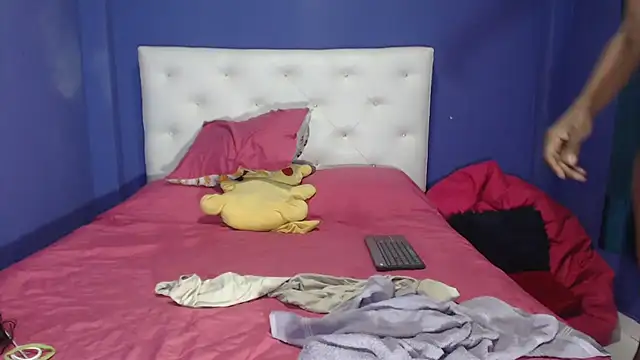 Snapshot of braguitashumedas chatting on February 21, 1:45 pm braguitashumedas online show from February 21, 1:45 pm