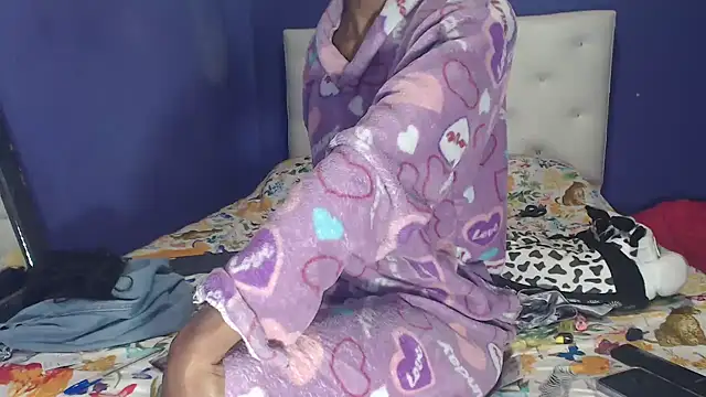 Snapshot of braguitashumedas chatting on February 23, 2:03 pm braguitashumedas online show from February 23, 2:03 pm