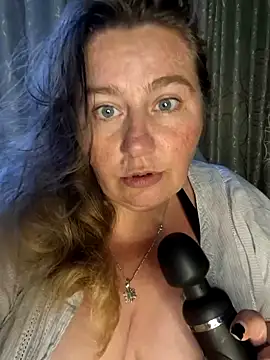 Iceprincess2bad4u online show from January 2, 4:46 pm