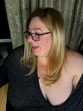 Iceprincess2bad4u online show from February 21, 6:42 pm