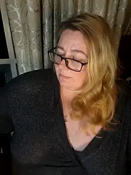 Iceprincess2bad4u online show from March 4, 6:14 pm