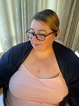 Iceprincess2bad4u online show from May 30, 6:21 am