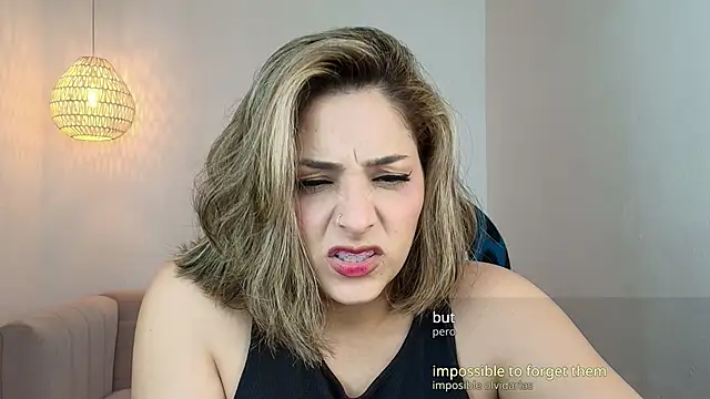 Snapshot of YummyAnna_ chatting on June 17, 7:26 pm YummyAnna online show from June 17, 7:26 pm
