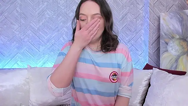 Snapshot of EvaBarsa_ chatting on January 17, 3:44 am EvaBarsa online show from January 17, 3:44 am