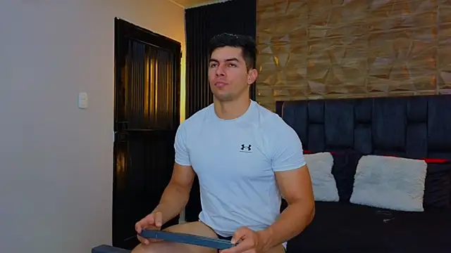 FelipeAndMarcello3 online show from February 12, 7:13 pm