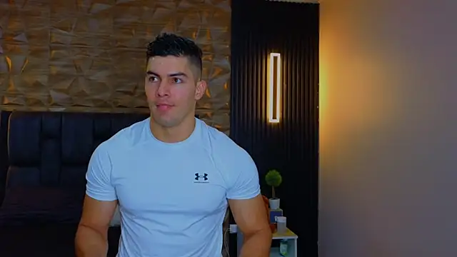 FelipeAndMarcello3 online show from February 19, 11:14 pm