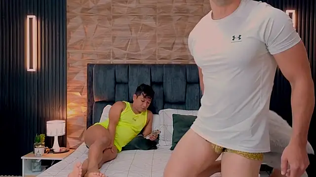 FelipeAndMarcello3 online show from September 12, 2:06 pm