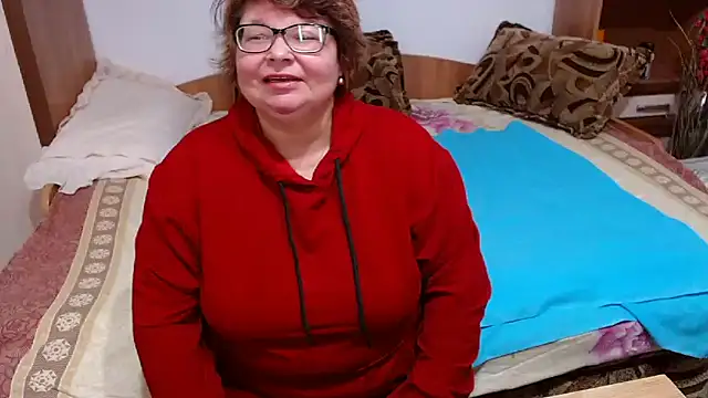 Snapshot of SweetMommaX chatting on March 17, 3:07 pm SweetMommaX online show from March 17, 3:07 pm