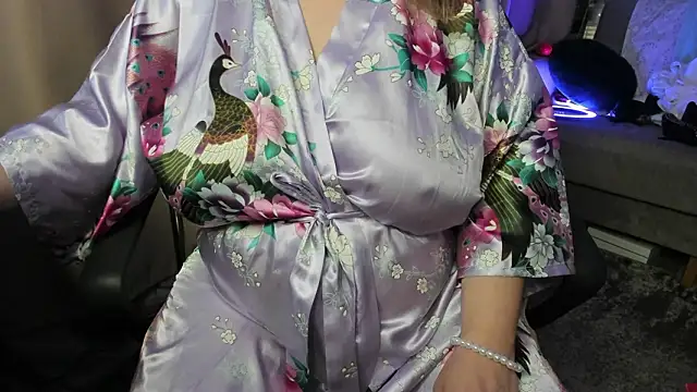 Anita-boobs online show from March 15, 9:10 pm