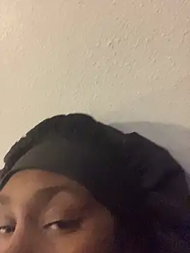 Foreignthababyy online show from September 17, 8:16 am